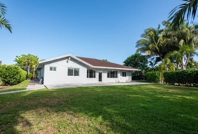 For Sale: $2,500,000 (4 beds, 2 baths, 4195 Square Feet)