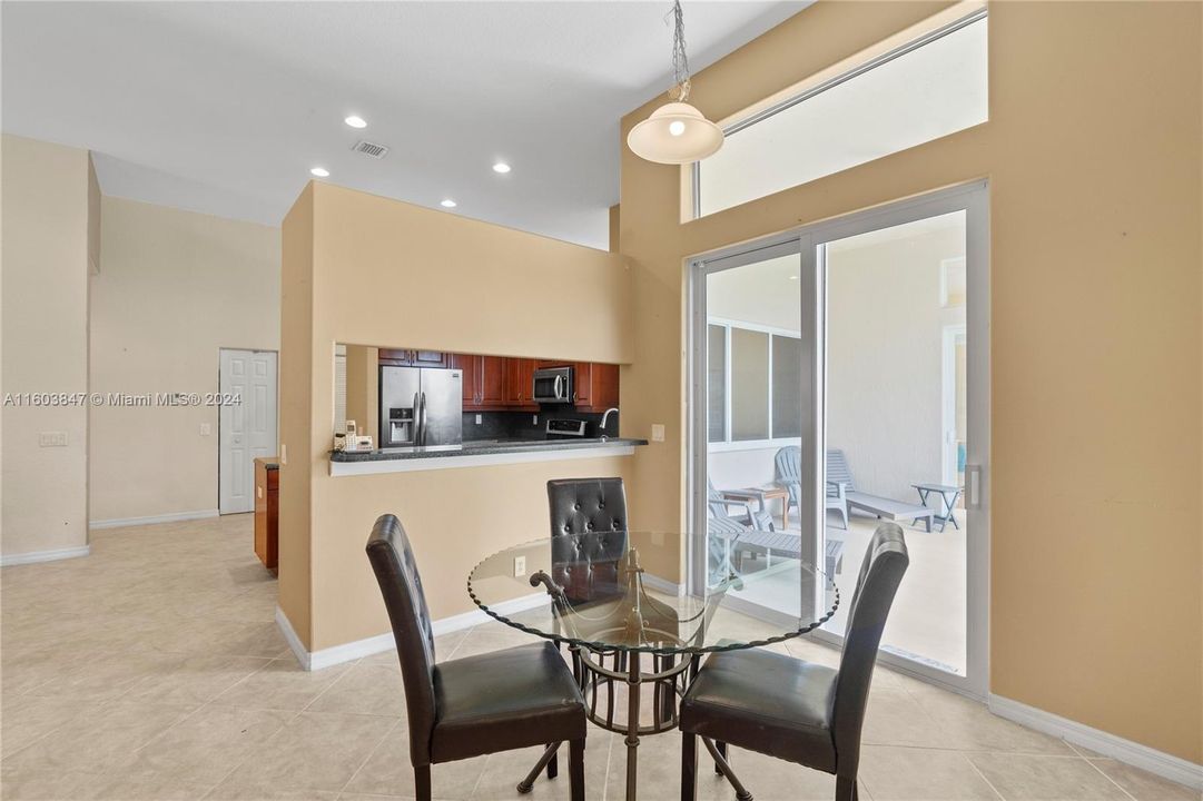 For Sale: $1,100,000 (4 beds, 2 baths, 2764 Square Feet)