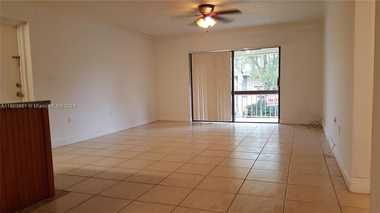 For Rent: $2,300 (2 beds, 2 baths, 1050 Square Feet)