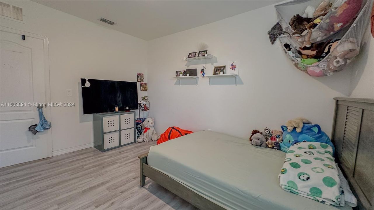 For Sale: $344,900 (3 beds, 2 baths, 0 Square Feet)