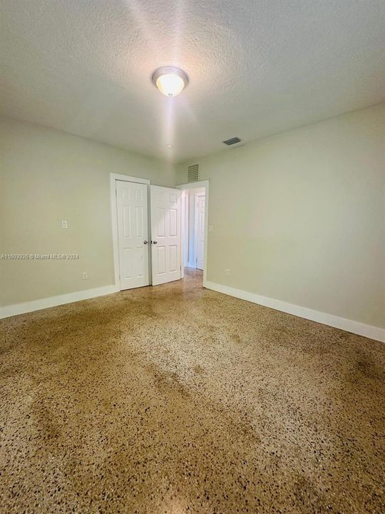 For Rent: $2,500 (1 beds, 1 baths, 1678 Square Feet)