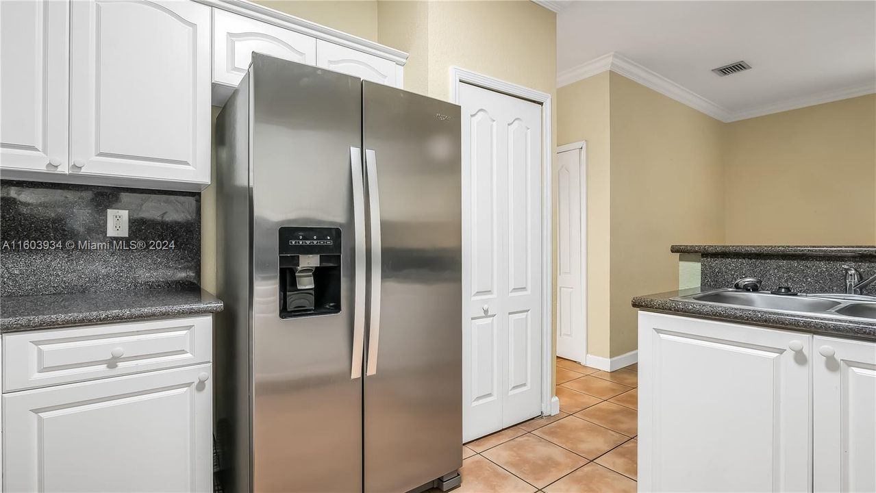 For Sale: $413,900 (3 beds, 2 baths, 1445 Square Feet)