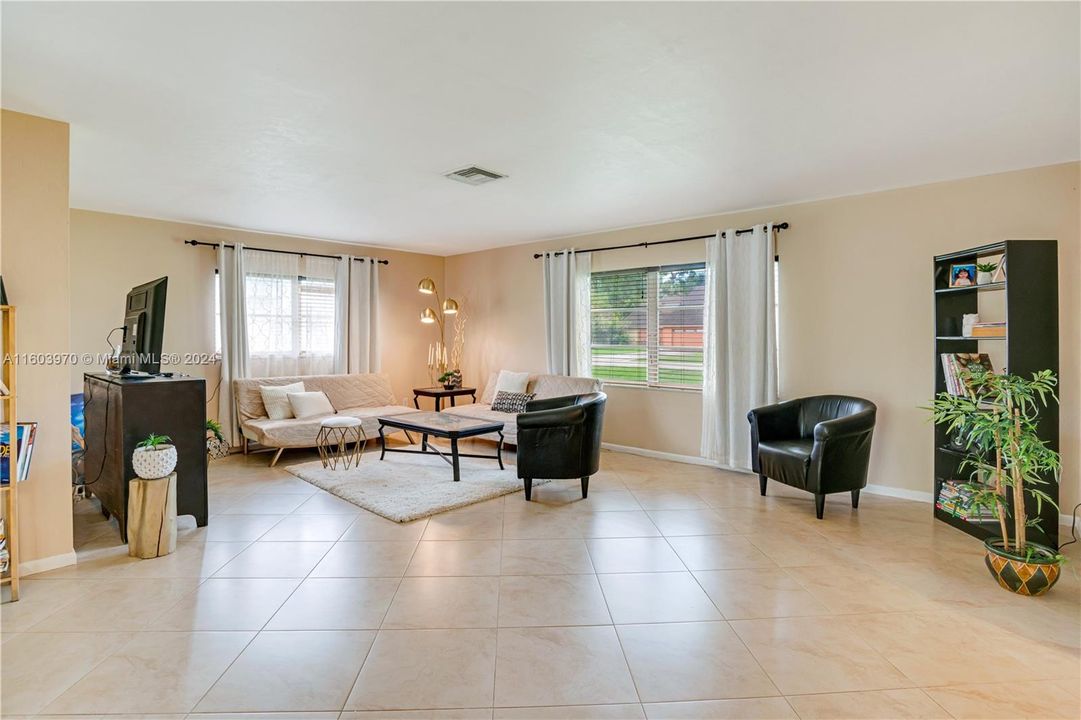 For Sale: $399,000 (3 beds, 2 baths, 2068 Square Feet)