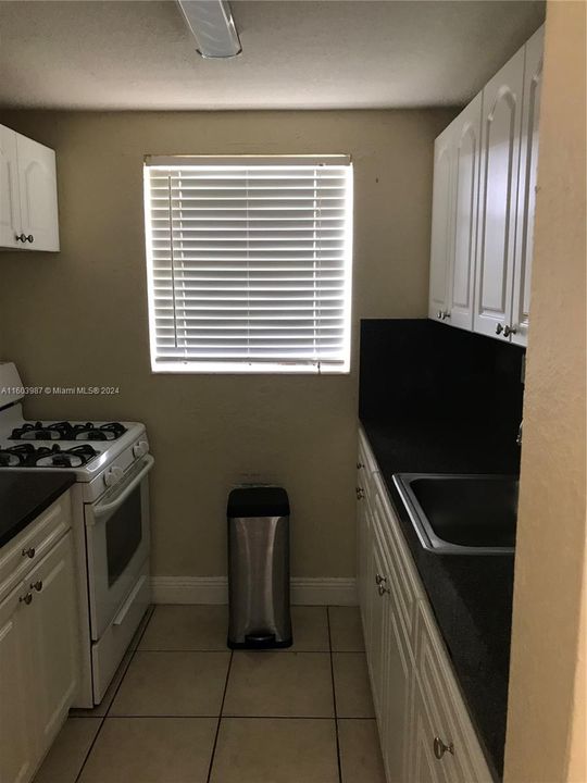 For Rent: $1,750 (1 beds, 1 baths, 622 Square Feet)