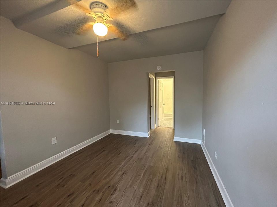 For Rent: $2,205 (3 beds, 2 baths, 1024 Square Feet)