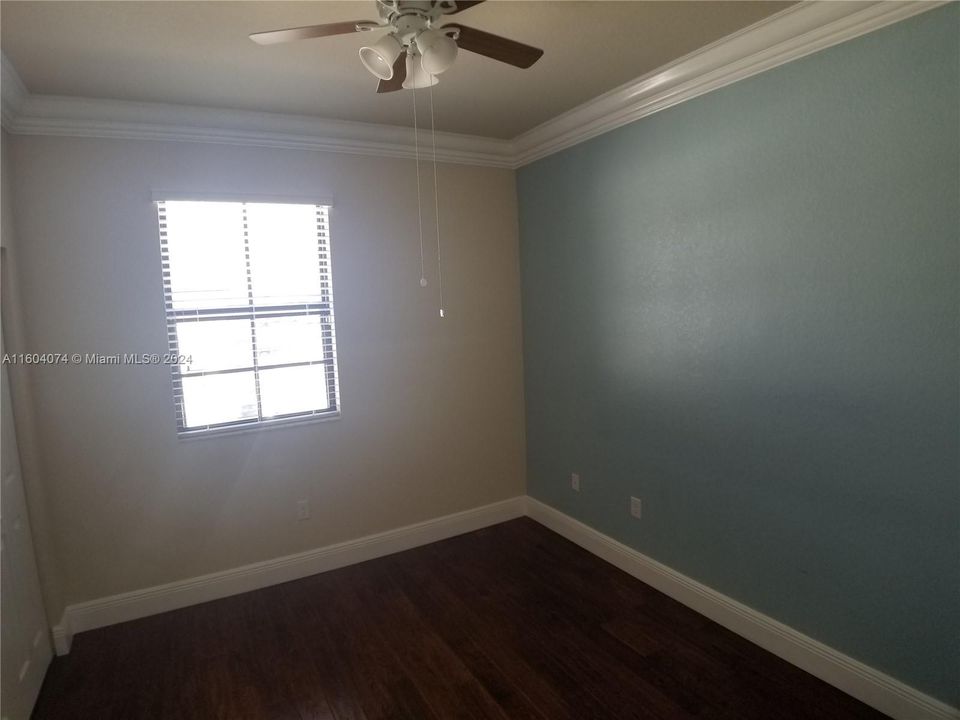 For Rent: $3,290 (3 beds, 2 baths, 1545 Square Feet)
