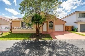 Recently Sold: $599,000 (4 beds, 3 baths, 1751 Square Feet)