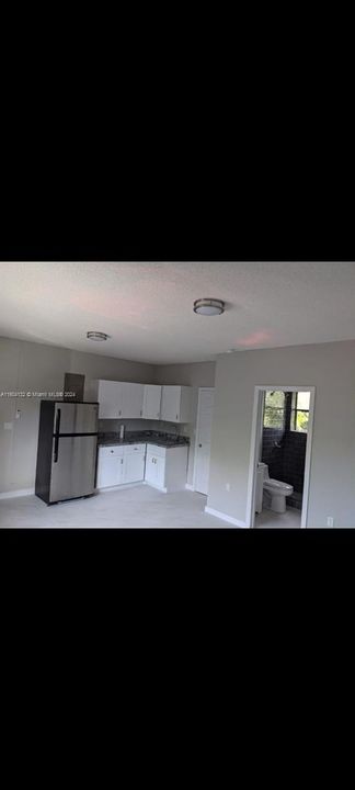 For Rent: $1,400 (0 beds, 1 baths, 576 Square Feet)