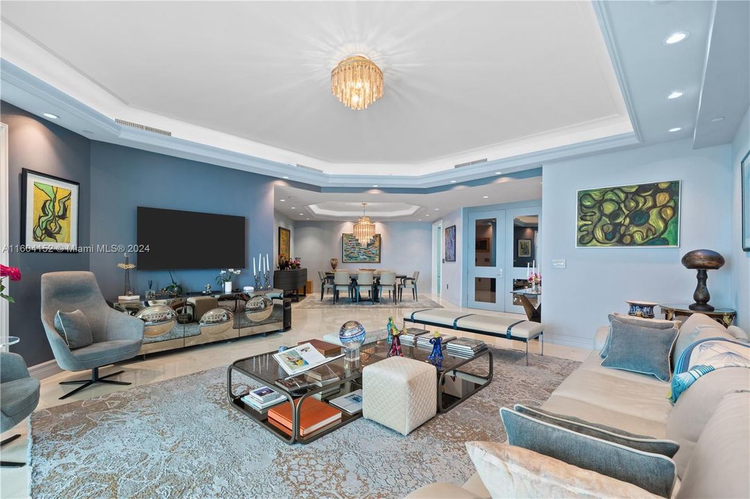 Recently Sold: $3,550,000 (3 beds, 4 baths, 2775 Square Feet)