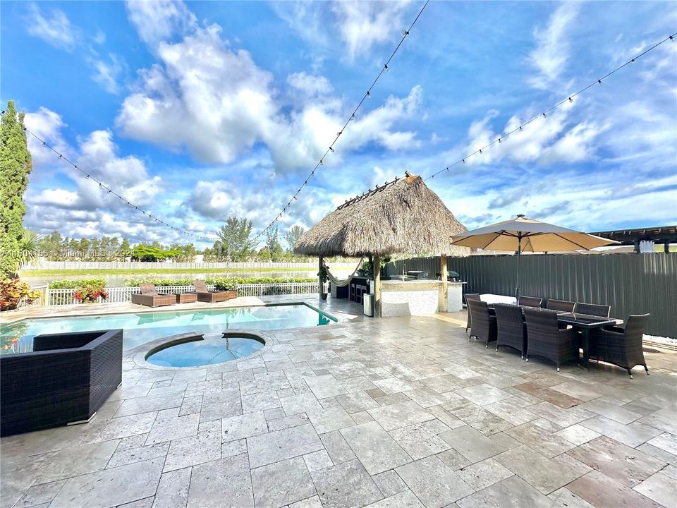 Recently Sold: $1,350,000 (5 beds, 3 baths, 3240 Square Feet)