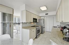 For Sale: $640,000 (2 beds, 2 baths, 1361 Square Feet)