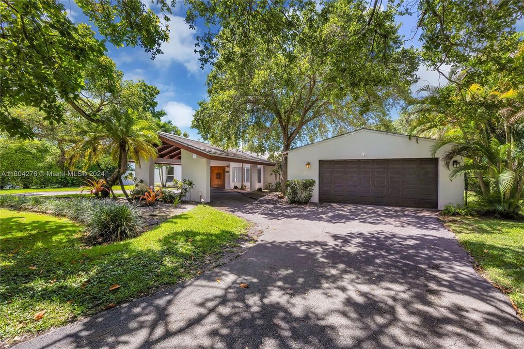 For Sale: $3,750,000 (3 beds, 4 baths, 3477 Square Feet)