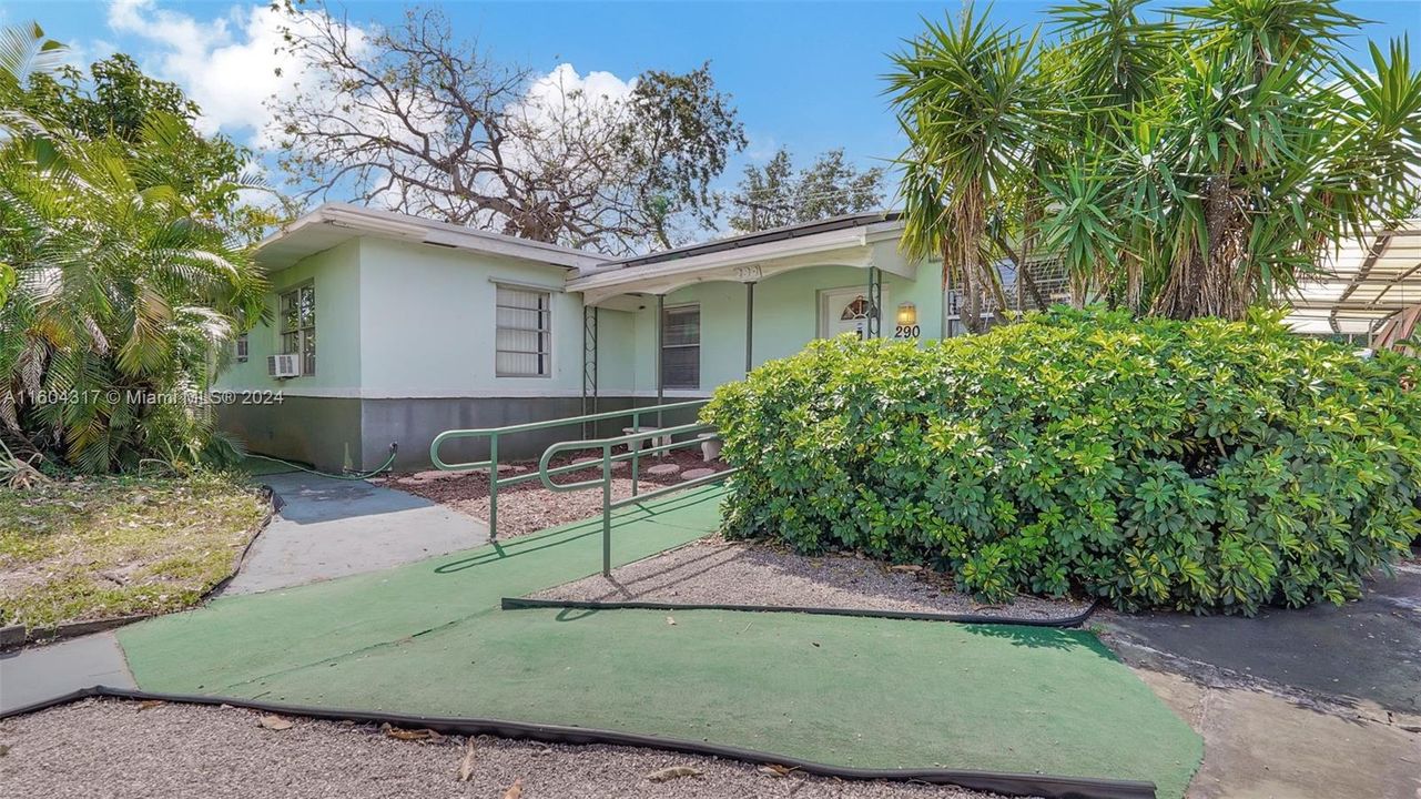 For Sale: $675,000 (4 beds, 2 baths, 2628 Square Feet)