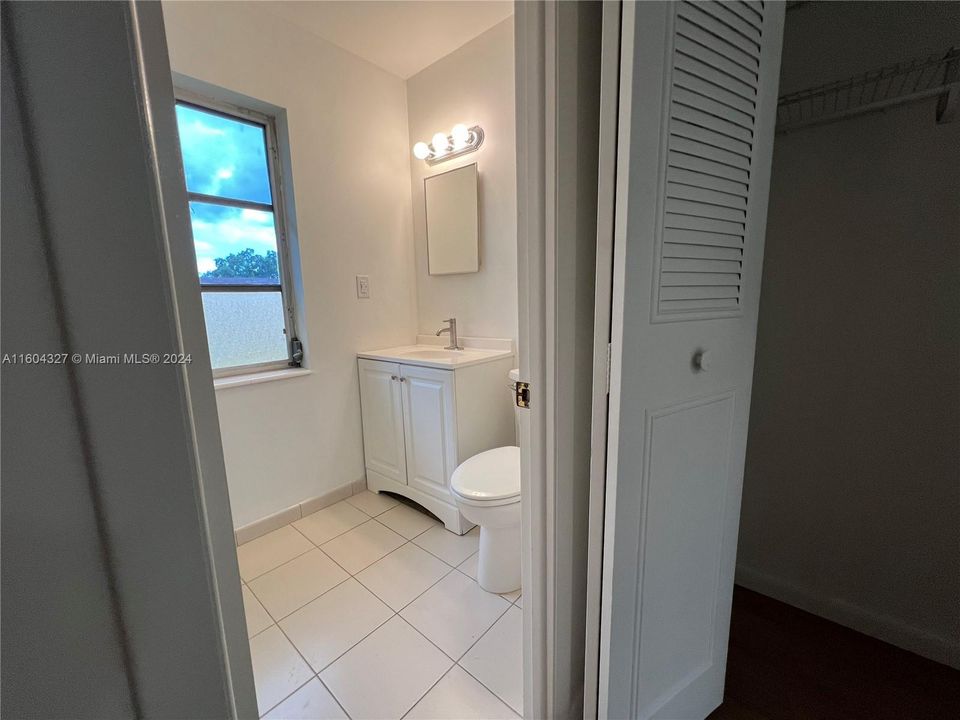 Recently Rented: $3,500 (3 beds, 2 baths, 1499 Square Feet)