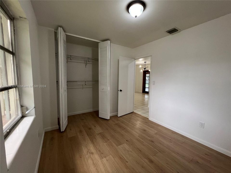 Recently Rented: $3,500 (3 beds, 2 baths, 1499 Square Feet)