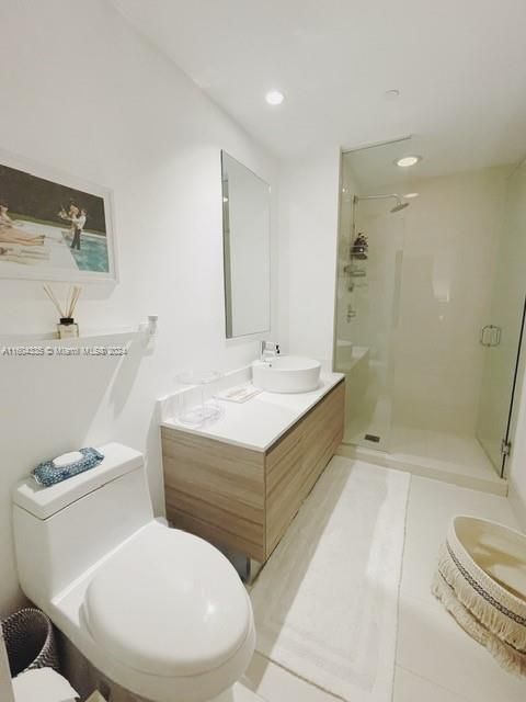 For Sale: $659,000 (2 beds, 2 baths, 972 Square Feet)