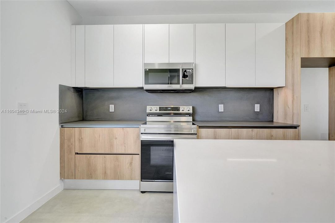 For Sale: $445,500 (3 beds, 2 baths, 1775 Square Feet)