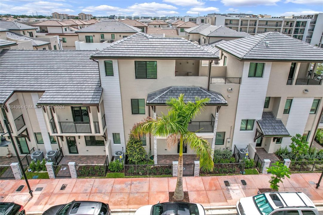 Active With Contract: $5,250 (3 beds, 2 baths, 0 Square Feet)