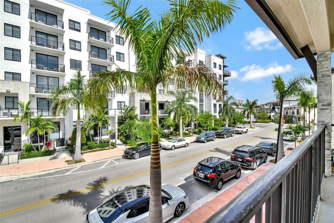 Active With Contract: $5,250 (3 beds, 2 baths, 0 Square Feet)