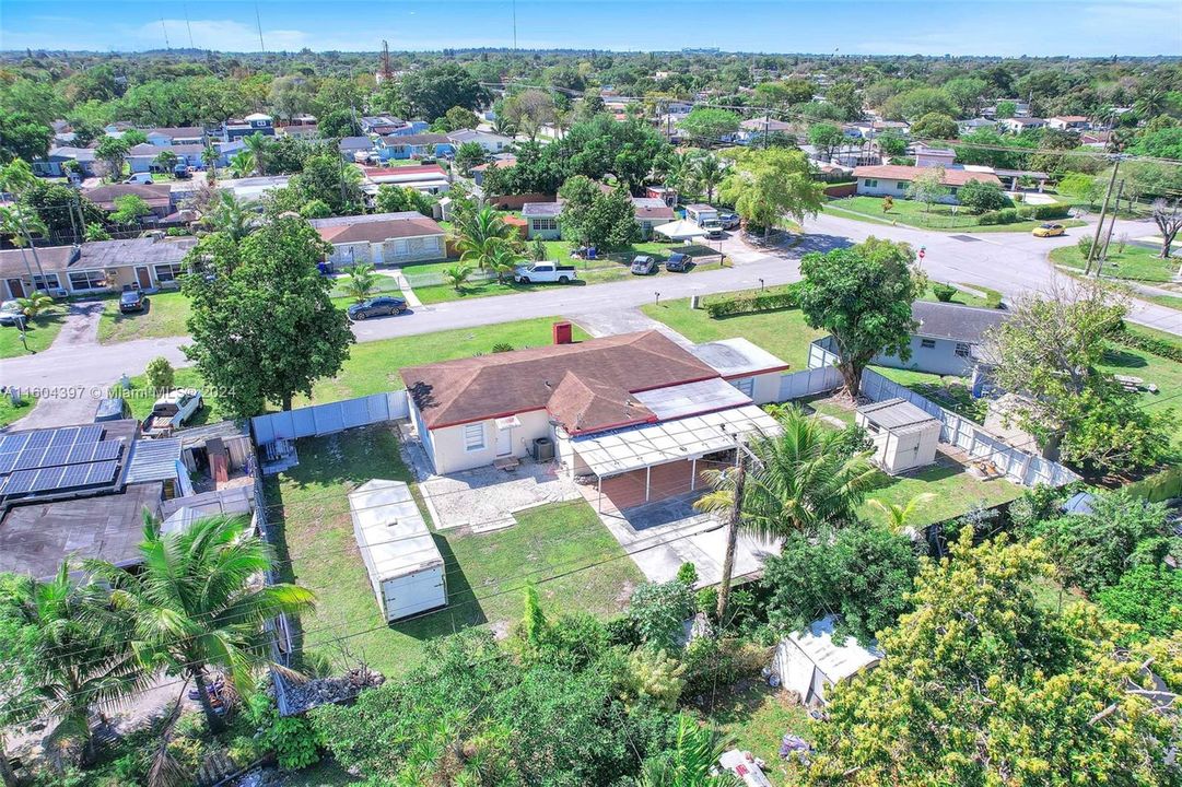 Active With Contract: $615,000 (4 beds, 2 baths, 1744 Square Feet)