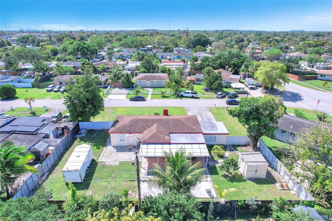 Active With Contract: $615,000 (4 beds, 2 baths, 1744 Square Feet)