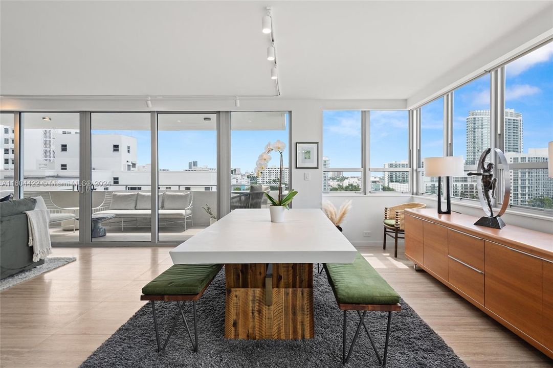 Active With Contract: $1,888,000 (2 beds, 2 baths, 1733 Square Feet)