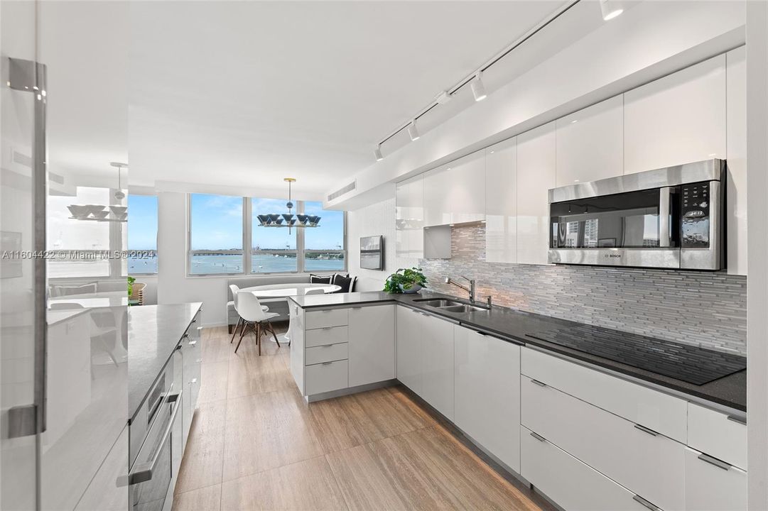 For Sale: $1,888,000 (2 beds, 2 baths, 1733 Square Feet)