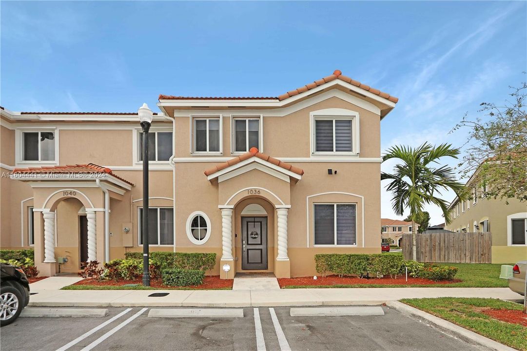 Active With Contract: $3,500 (4 beds, 3 baths, 1374 Square Feet)