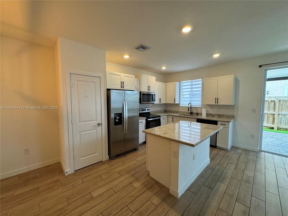 Active With Contract: $3,500 (4 beds, 3 baths, 1374 Square Feet)