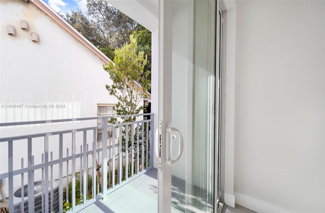 最近租的: $1,750 (0 贝兹, 1 浴室, 455 平方英尺)