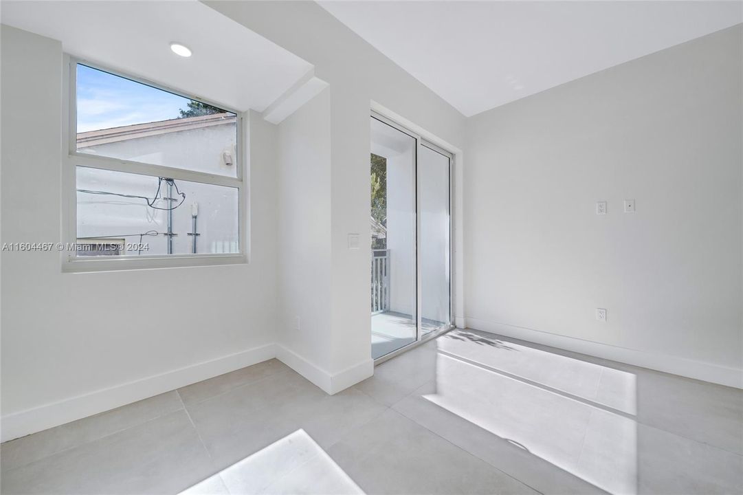 最近租的: $1,750 (0 贝兹, 1 浴室, 455 平方英尺)