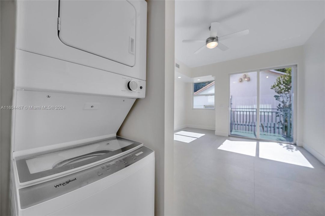 最近租的: $1,750 (0 贝兹, 1 浴室, 455 平方英尺)