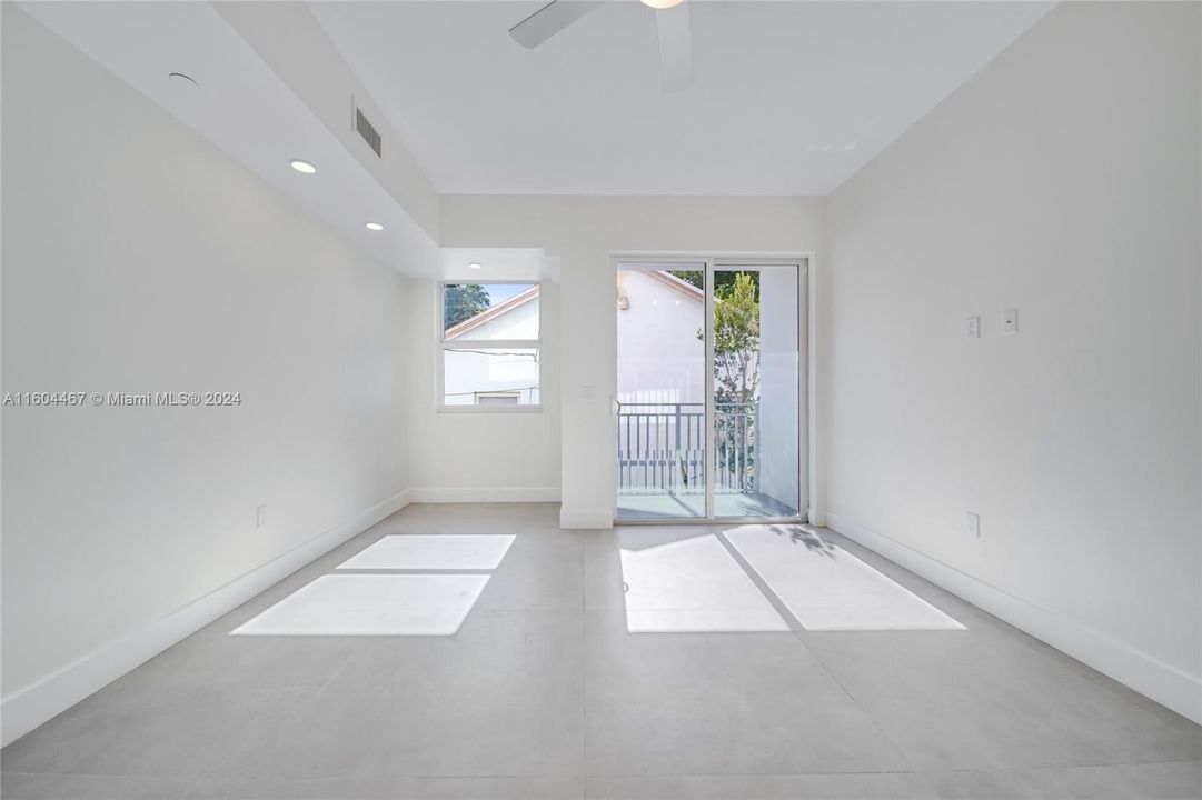 最近租的: $1,750 (0 贝兹, 1 浴室, 455 平方英尺)