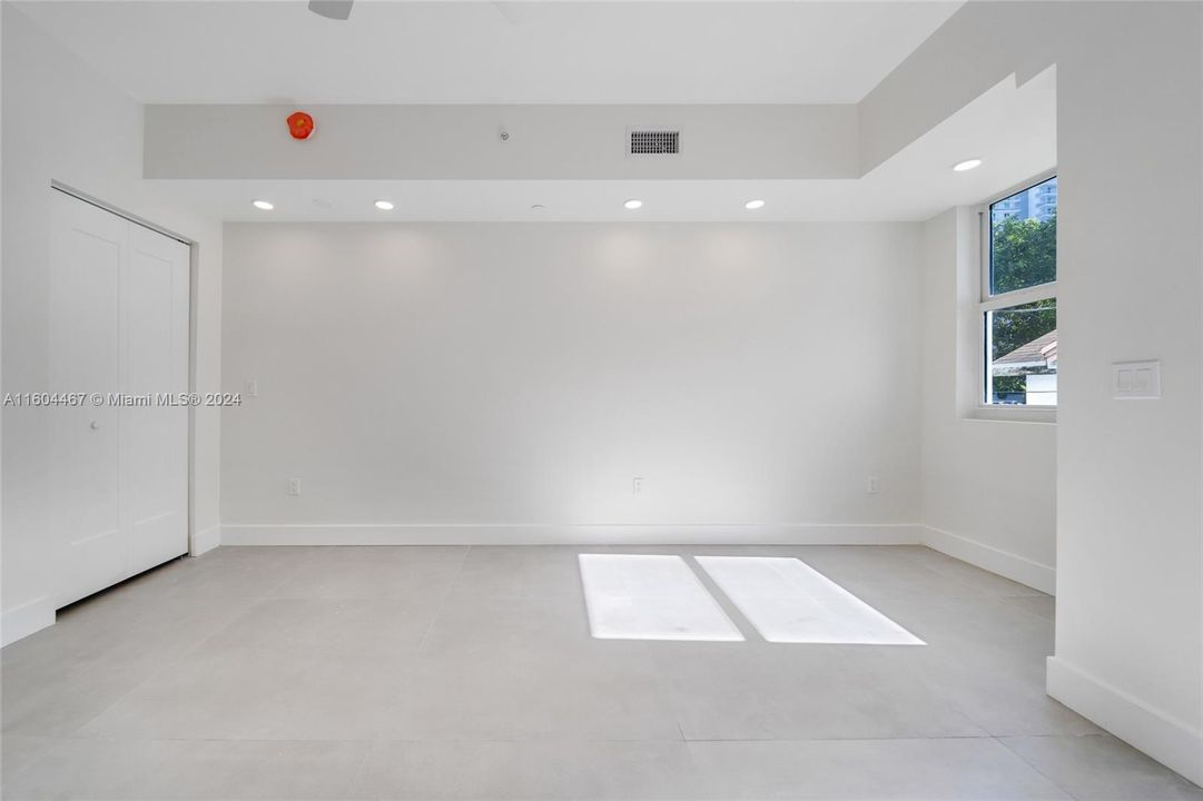 最近租的: $1,750 (0 贝兹, 1 浴室, 455 平方英尺)