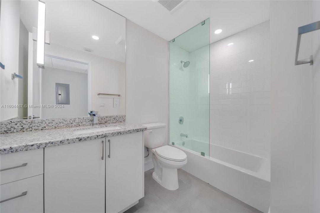 最近租的: $1,750 (0 贝兹, 1 浴室, 455 平方英尺)