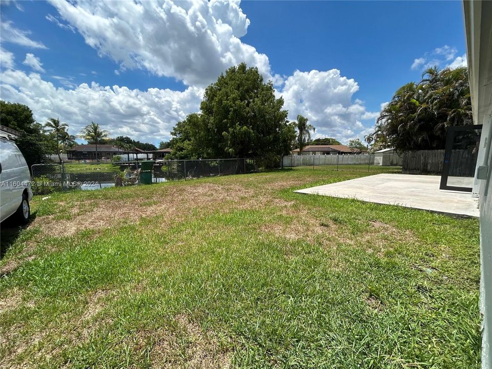 For Sale: $640,000 (3 beds, 2 baths, 1620 Square Feet)