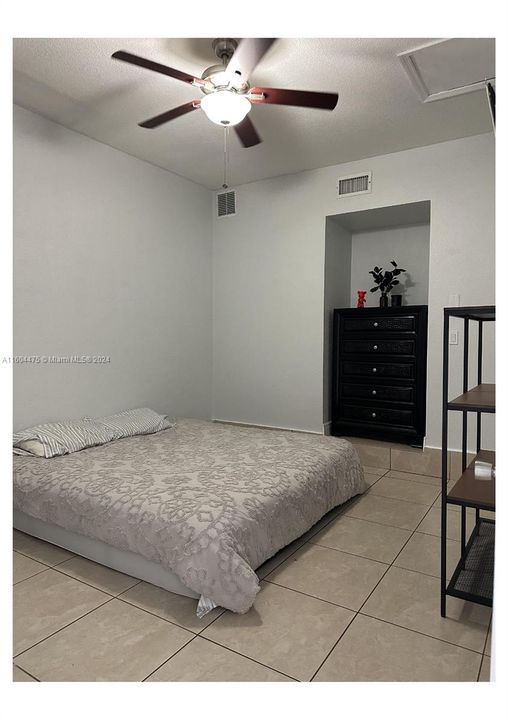 Recently Rented: $1,500 (1 beds, 1 baths, 0 Square Feet)