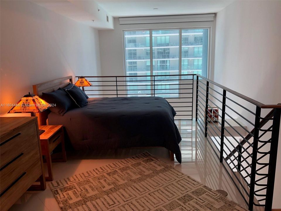 For Rent: $3,100 (1 beds, 1 baths, 785 Square Feet)