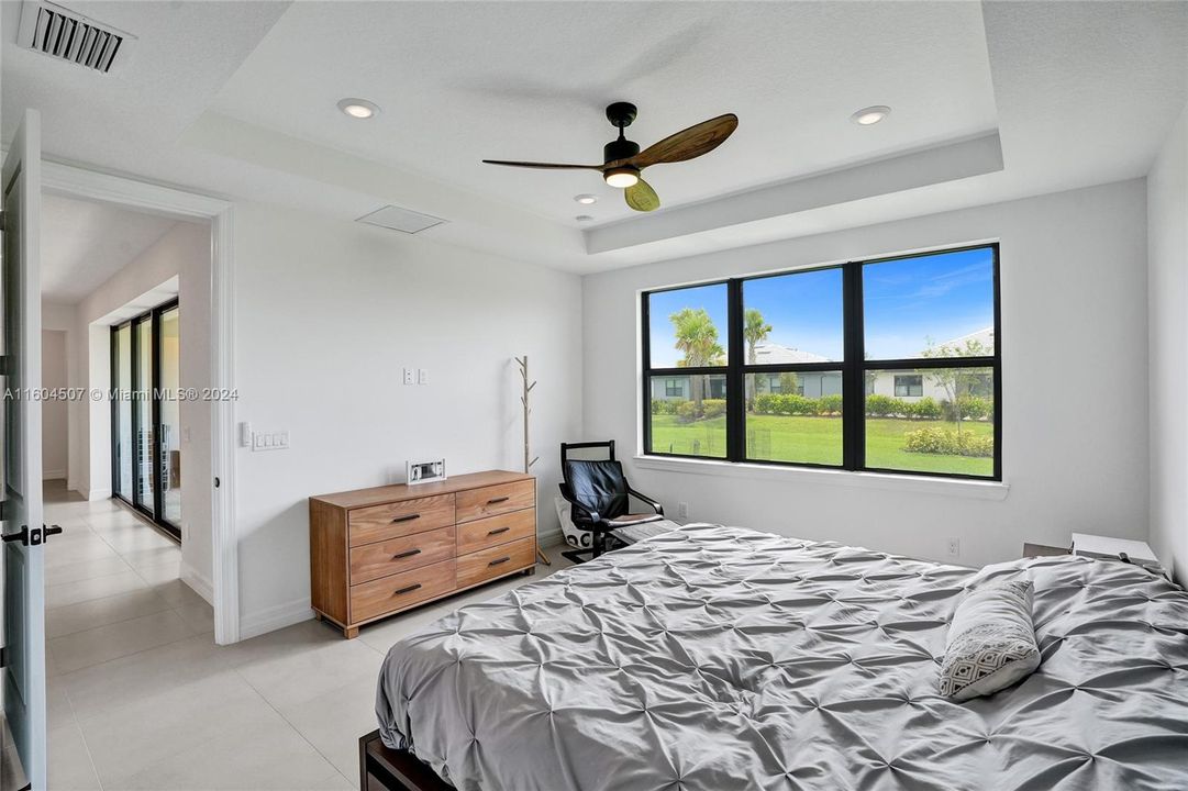 For Sale: $1,249,000 (3 beds, 2 baths, 2500 Square Feet)