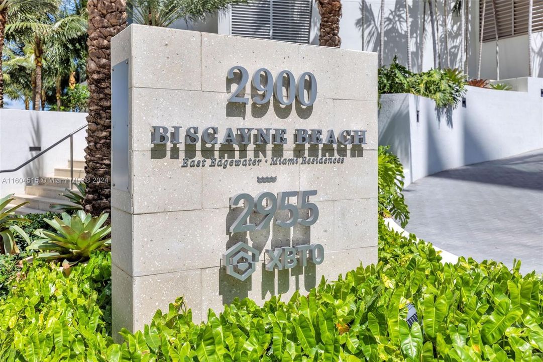 Recently Sold: $799,000 (2 beds, 2 baths, 912 Square Feet)