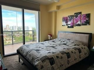 For Sale: $350,000 (1 beds, 1 baths, 689 Square Feet)