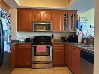 For Sale: $350,000 (1 beds, 1 baths, 689 Square Feet)