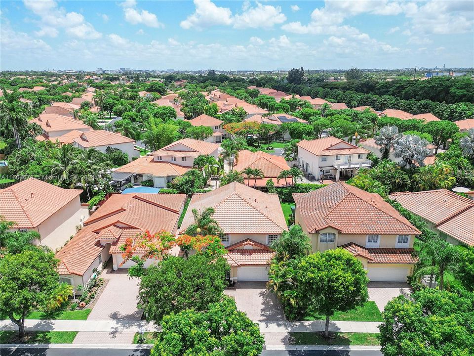 For Sale: $1,090,000 (4 beds, 3 baths, 2885 Square Feet)