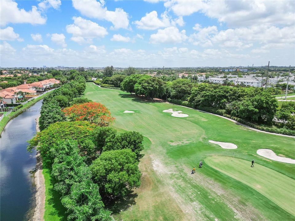 For Sale: $1,090,000 (4 beds, 3 baths, 2885 Square Feet)