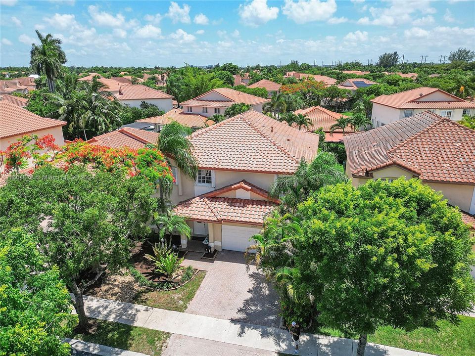 For Sale: $1,090,000 (4 beds, 3 baths, 2885 Square Feet)