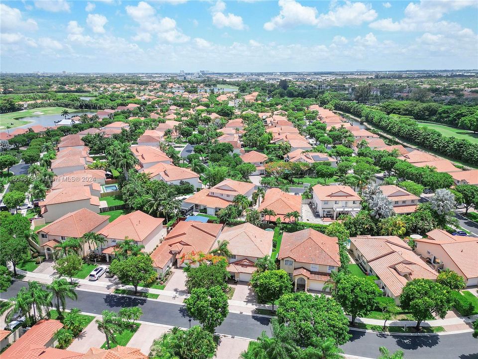 For Sale: $1,090,000 (4 beds, 3 baths, 2885 Square Feet)