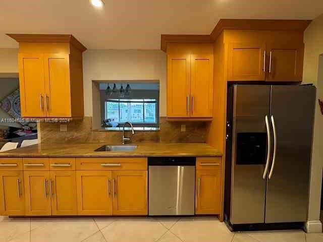 En Venta: $1,125,000 (4 camas, 3 baños, 2580 Pies cuadrados)