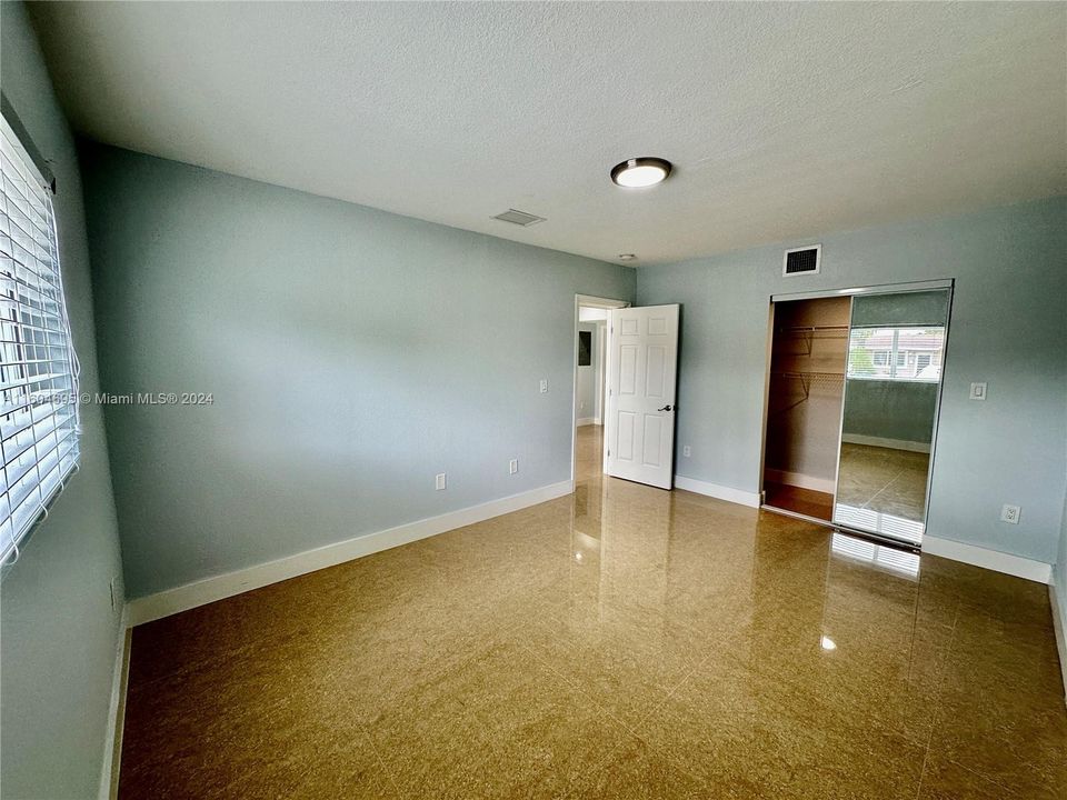 For Rent: $4,000 (2 beds, 2 baths, 1961 Square Feet)