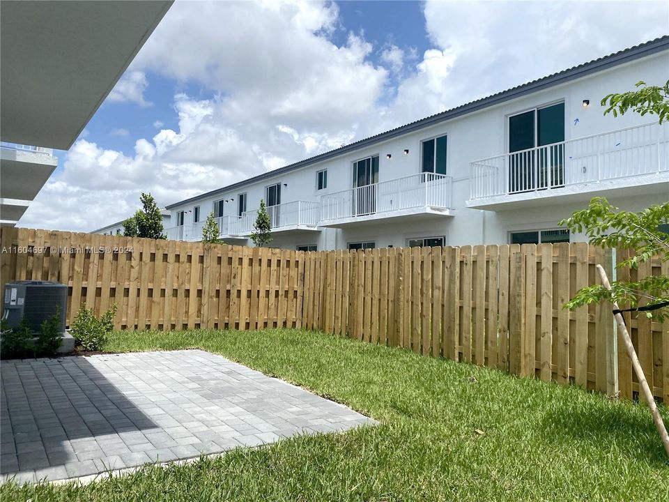 Active With Contract: $3,100 (4 beds, 3 baths, 2207 Square Feet)