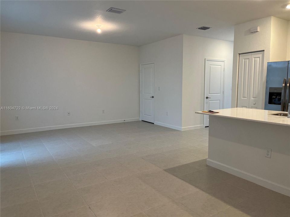 For Rent: $3,200 (4 beds, 3 baths, 0 Square Feet)